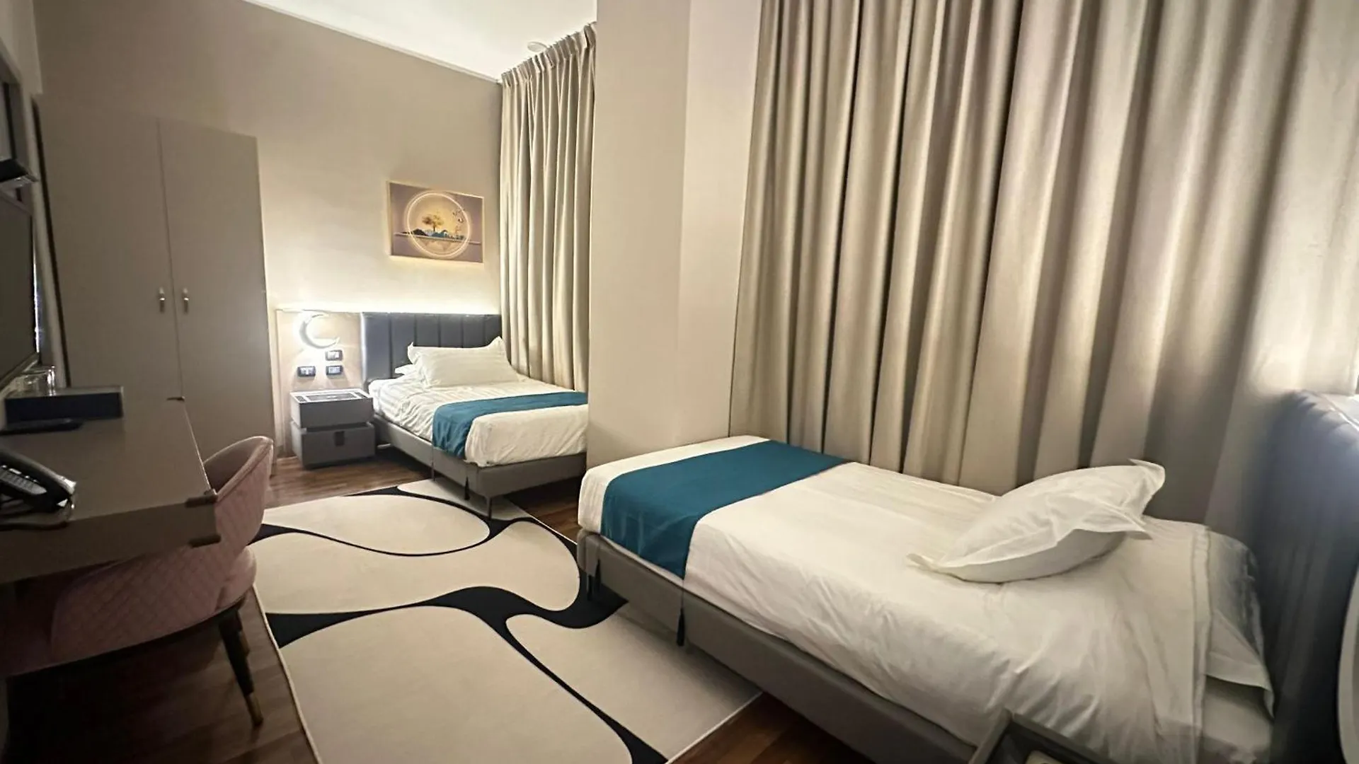 Hotel Royal Faenza 4*,